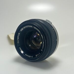 Olympus OM-System Zuiko MC Auto - S f1.8 50mm Japan
